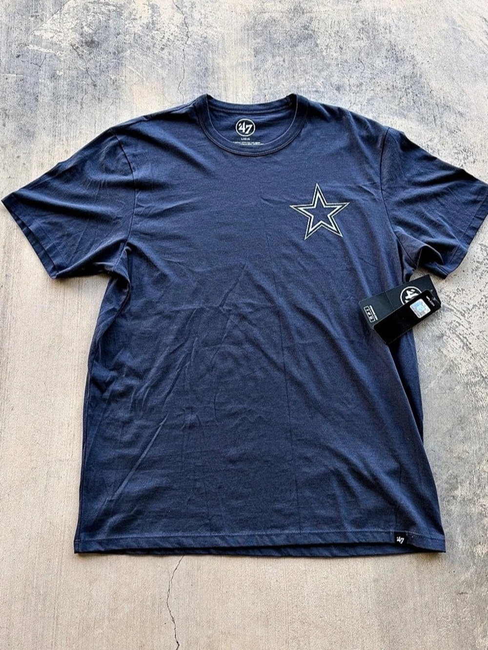 47 Dallas Cowboys NFL T-Shirt Blue Size Large NWT